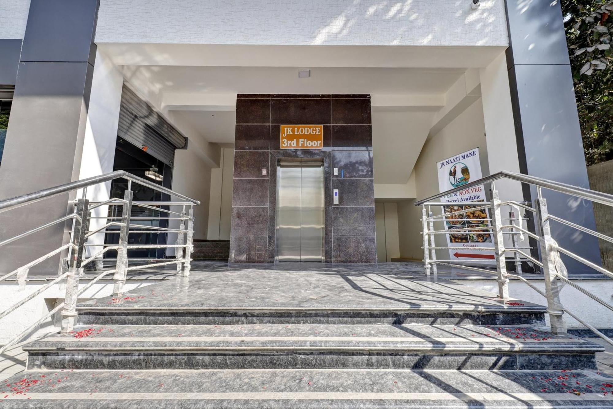 Hotel O J.K. Suites & Rooms Bangalore Eksteriør billede