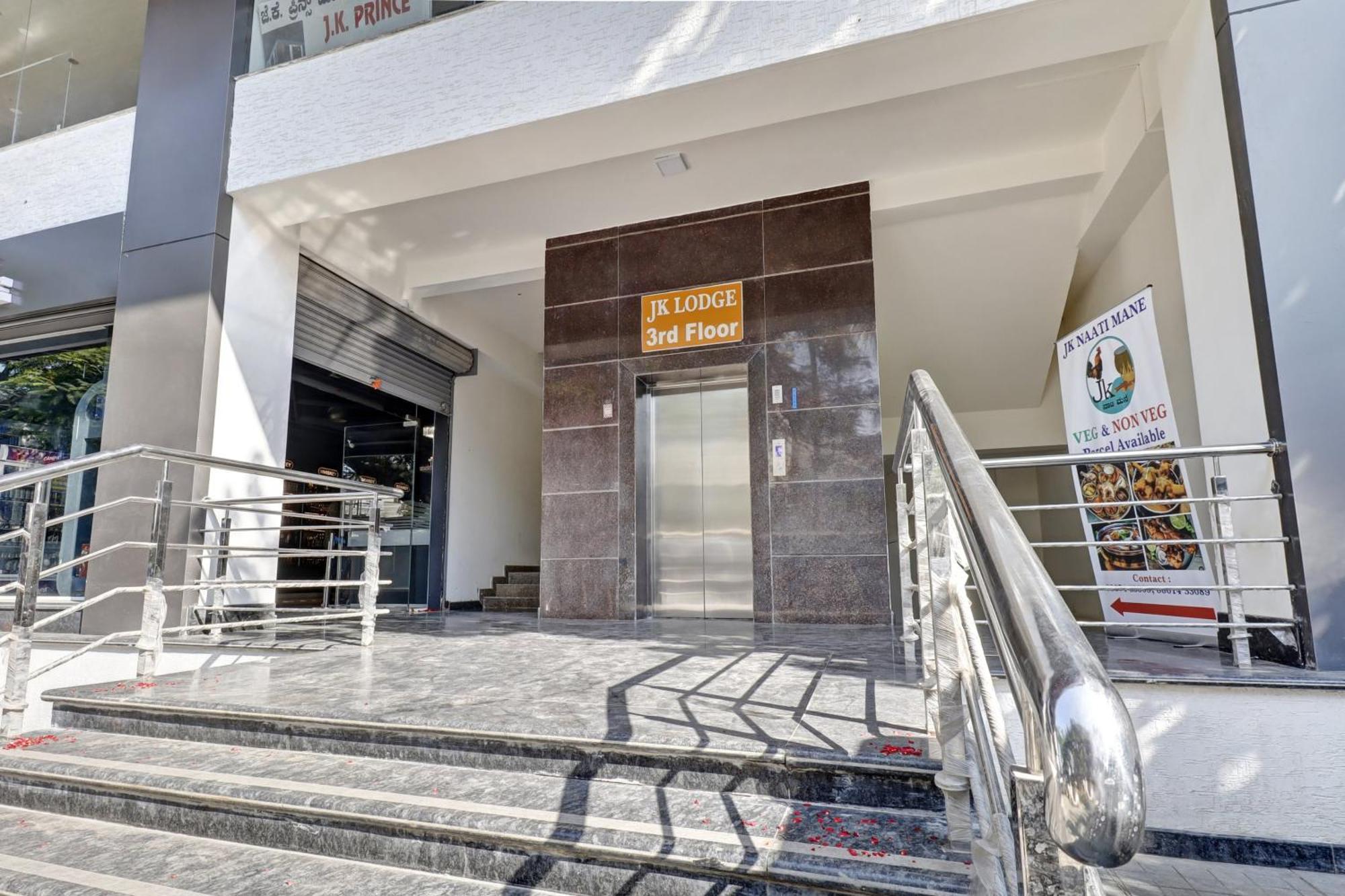 Hotel O J.K. Suites & Rooms Bangalore Eksteriør billede
