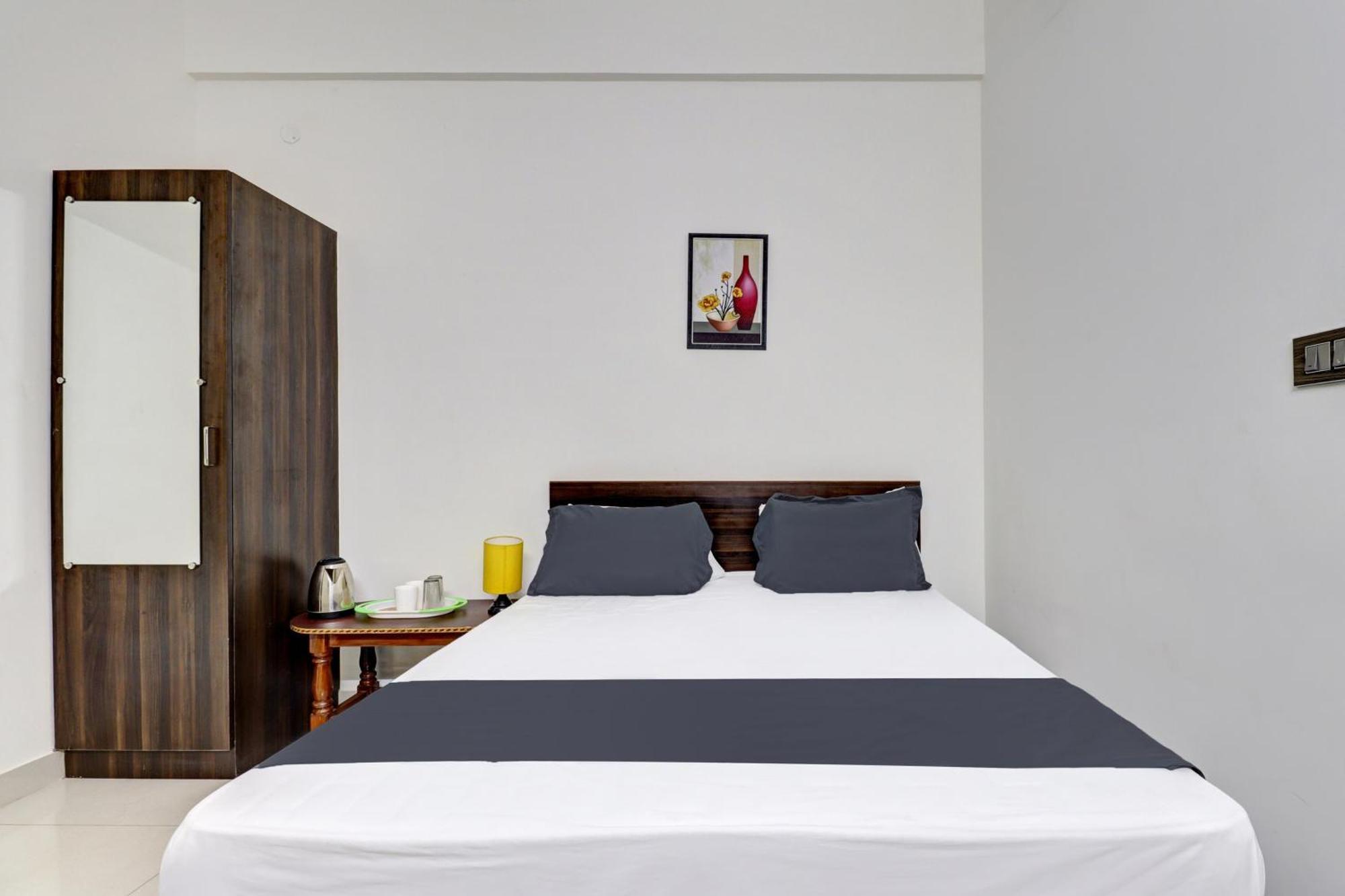 Hotel O J.K. Suites & Rooms Bangalore Eksteriør billede