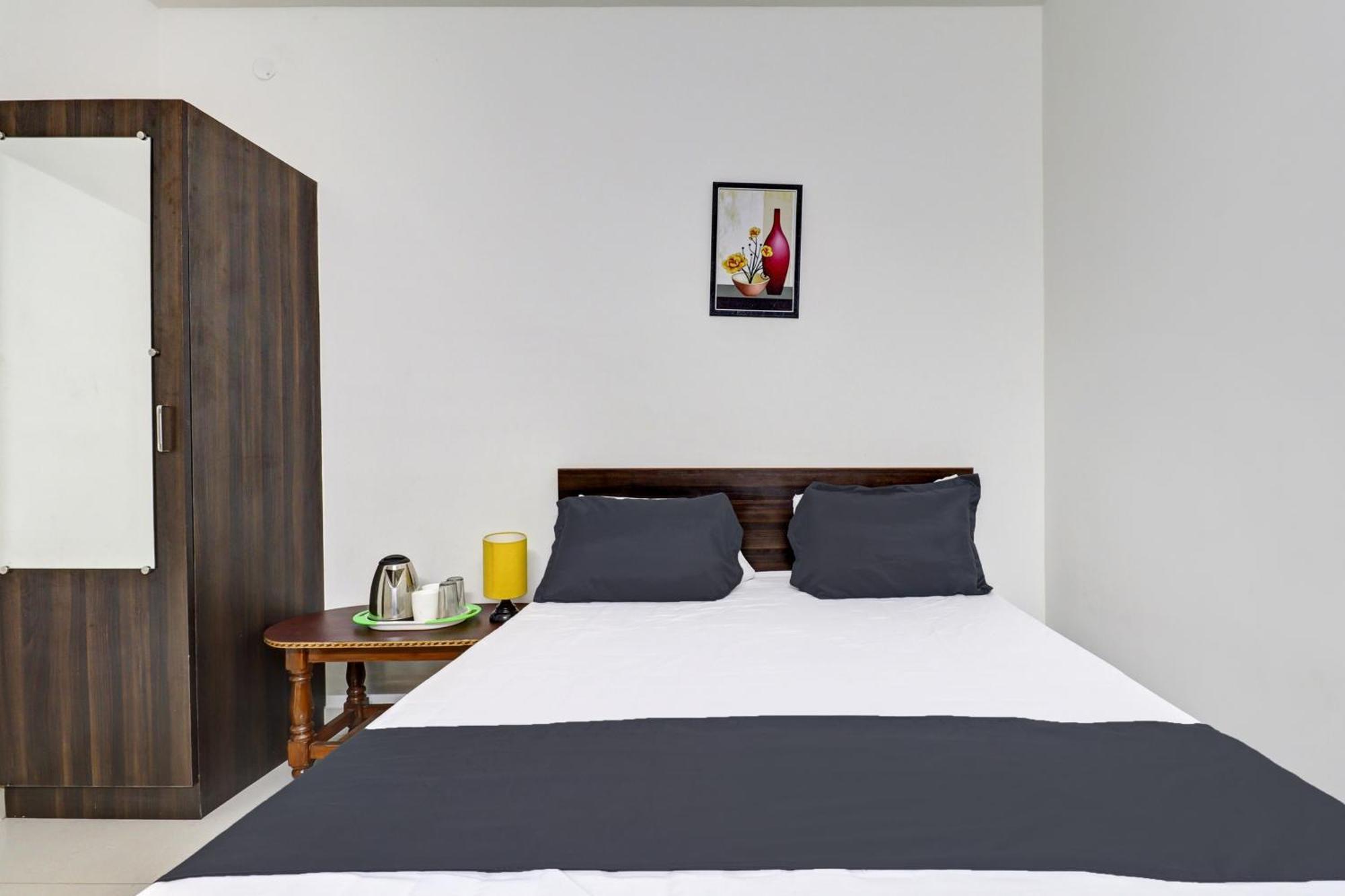 Hotel O J.K. Suites & Rooms Bangalore Eksteriør billede